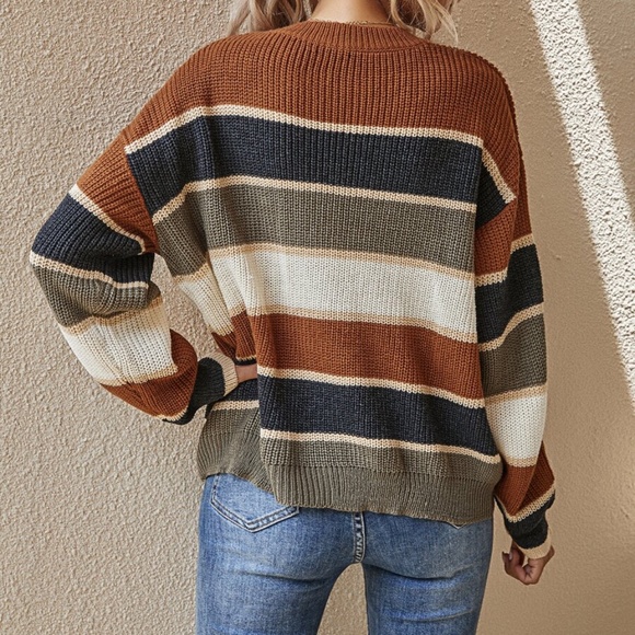 Cozy Color Block Stripes Oversized Sweater - Picture 3 of 4